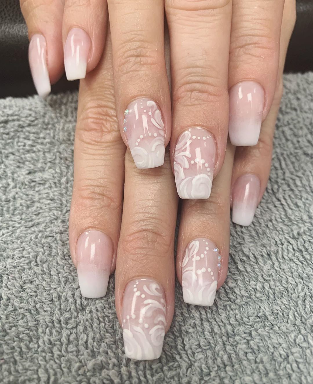 20+ wedding nail designs with flower for the bride