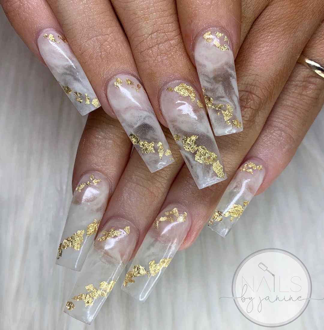 Amazing coffin acrylic nails art design,if you love coffin nails,follow this article, it will told you Why choose acrylic nails design?